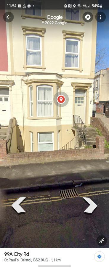 & Cosy Apartment In The Heart Of Stokes Croft 브리스틀 외부 사진